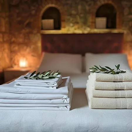 Eleia - Olive Garden & Stone House Apartament *